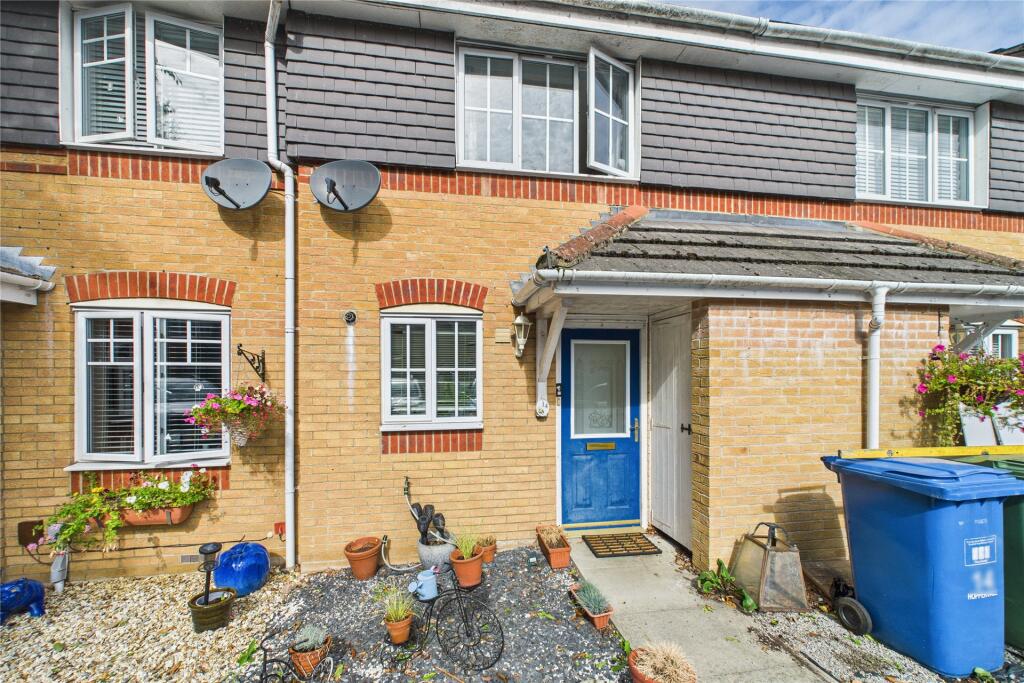 Main image of property: Hopper Vale, Bracknell, Berkshire, RG12