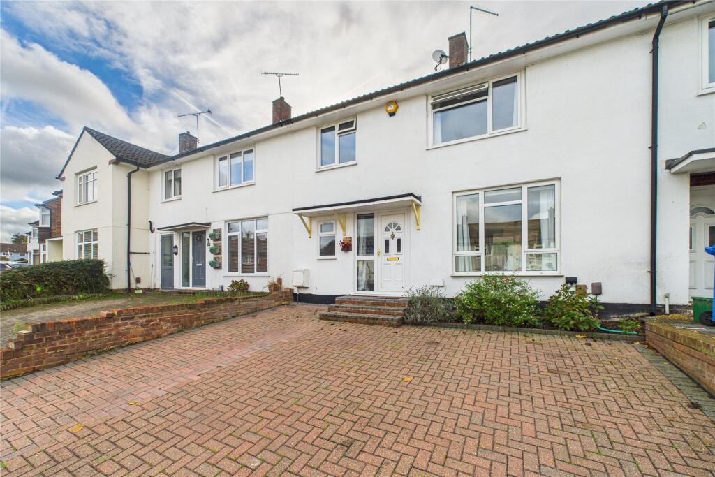 Main image of property: Agar Crescent, Bracknell, Berkshire, RG42