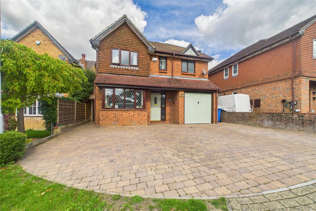 Main image of property: Cleopatra Place, Warfield, Bracknell, Berkshire, RG42