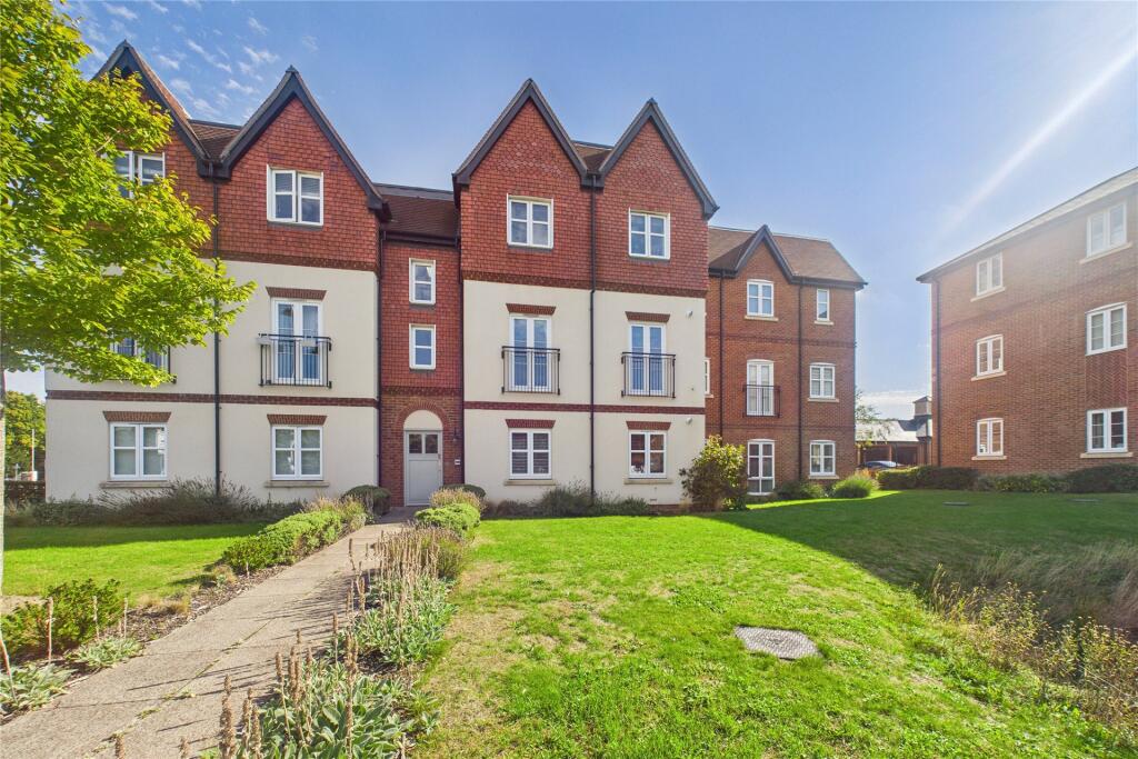 Main image of property: Ferard Corner, Warfield, Bracknell, Berkshire, RG42