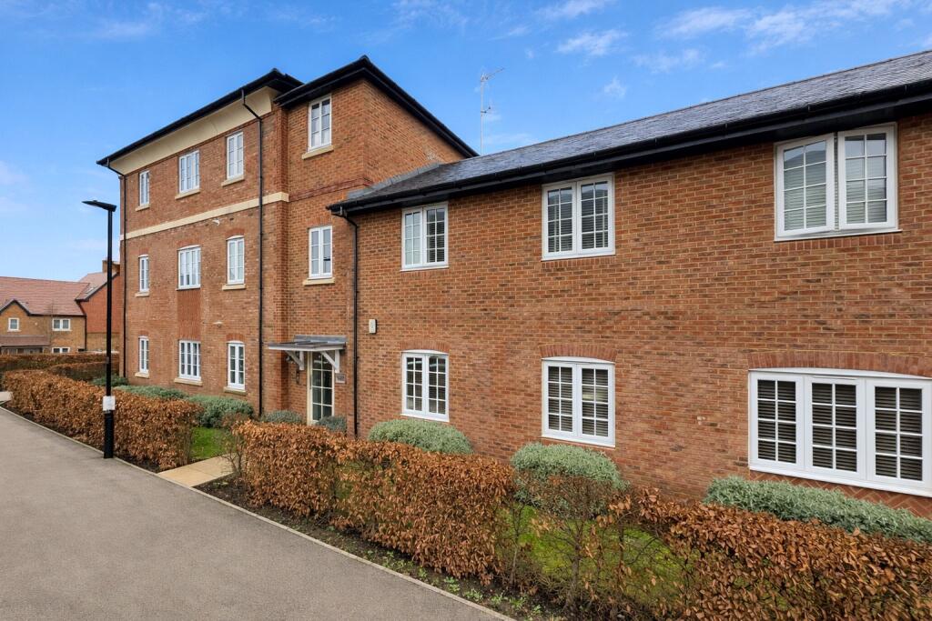 Main image of property: Ferard Corner, Warfield, Bracknell, Berkshire, RG42