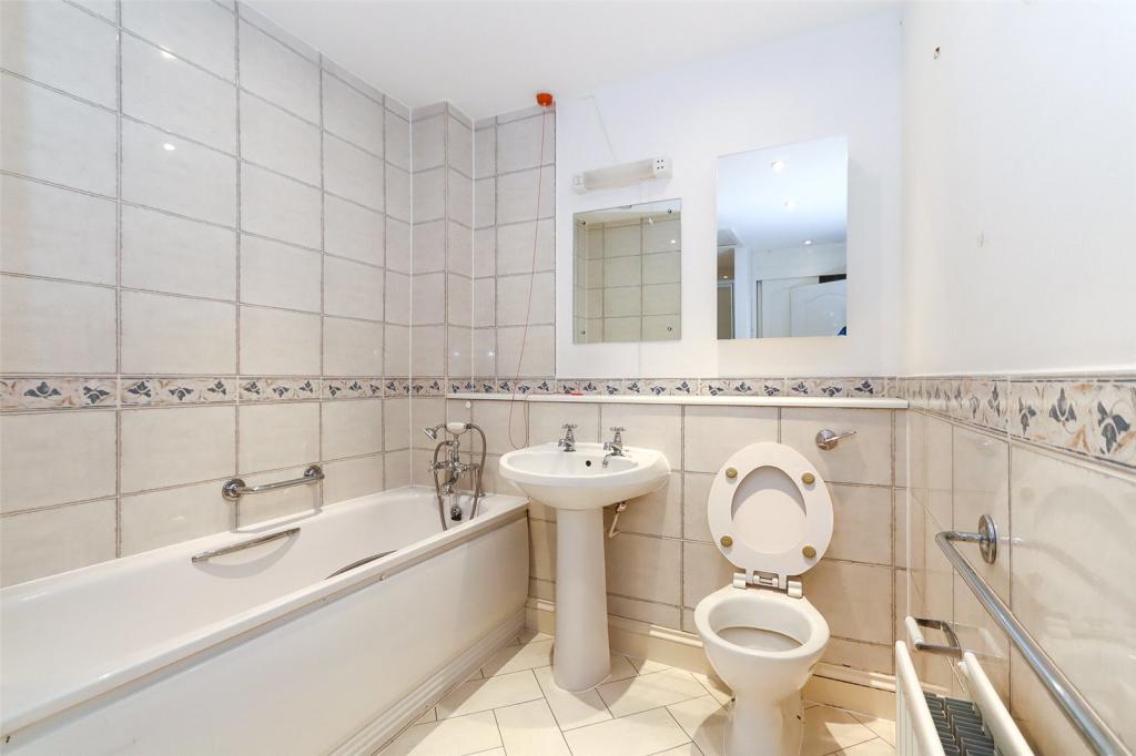 2 bedroom retirement property for sale in The Cedars, Cedars Village