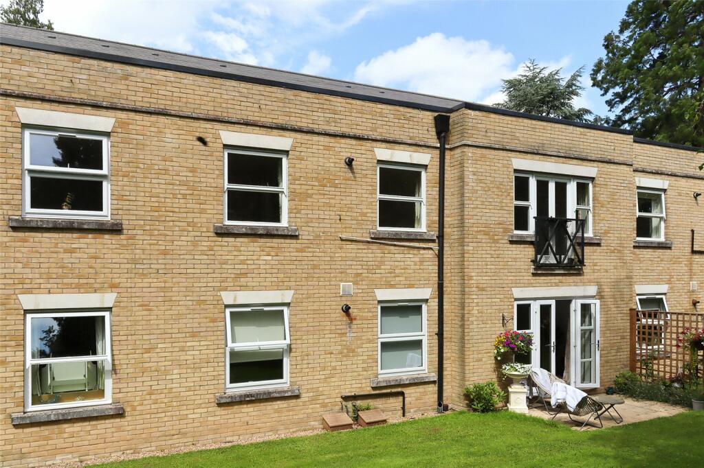 2 bedroom apartment for sale in Woodland Place, Cedars Village, Chorleywood, Hertfordshire, WD3