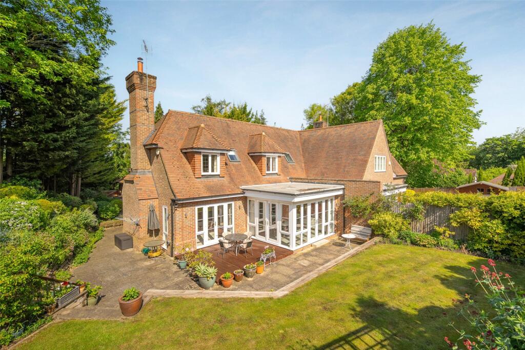 Main image of property: Homefield Road, Chorleywood, Hertfordshire, WD3