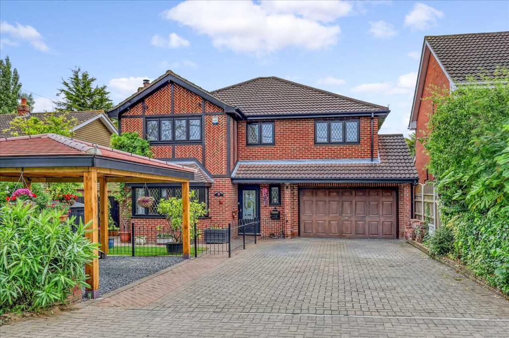 Main image of property: Eastwood Rise, Leigh on Sea