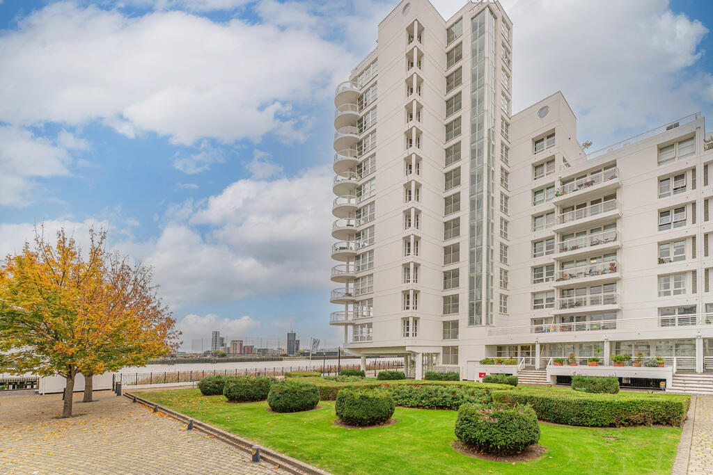 Main image of property: Pierhead Lock, Canary Wharf E14