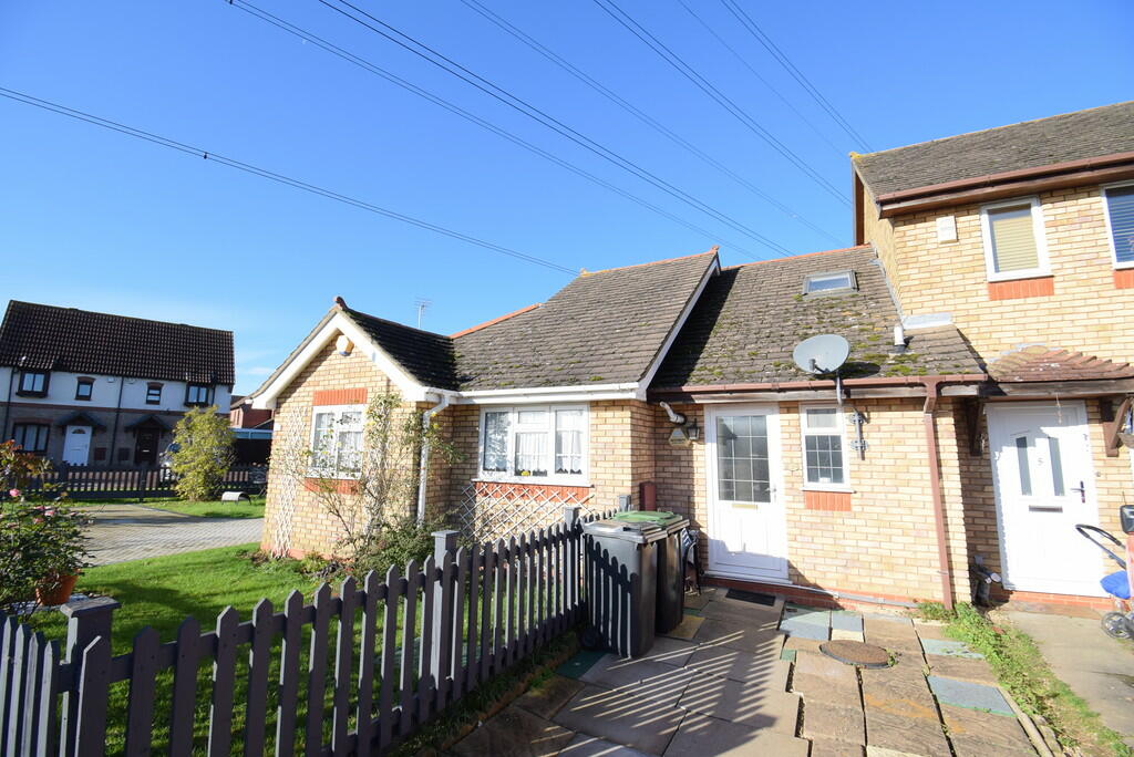 1 bedroom terraced house for sale in Barkers Piece, Marston Moreteyne, MK43