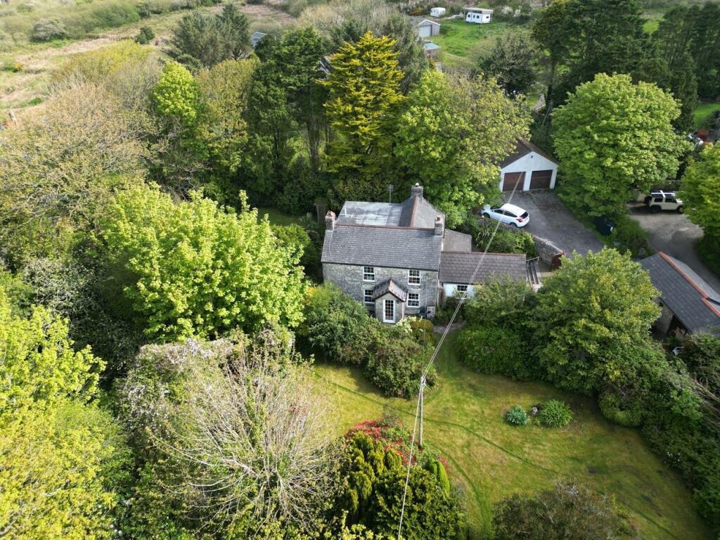 3 bedroom character property for sale in Dream Country Home, Tresowes, TR13