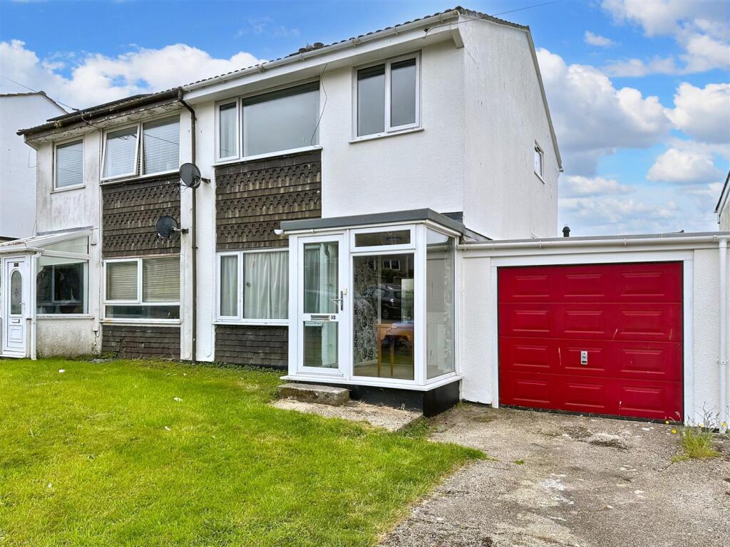 Main image of property: Semi detached house near village centre, Porthleven
