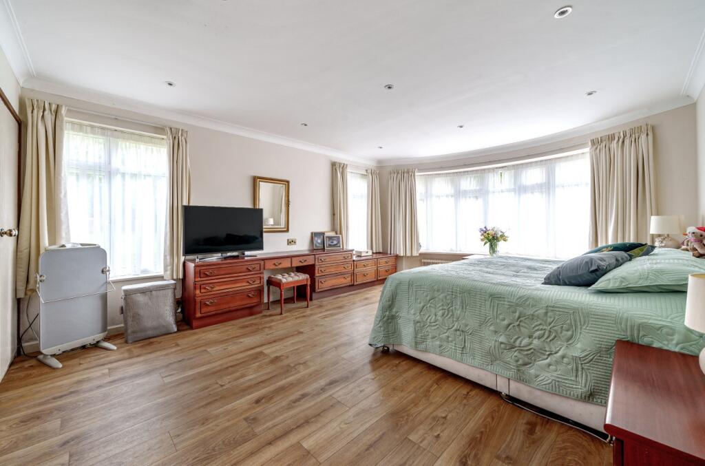 3 bedroom bungalow for sale in The Birches, Orpington, Kent, BR6