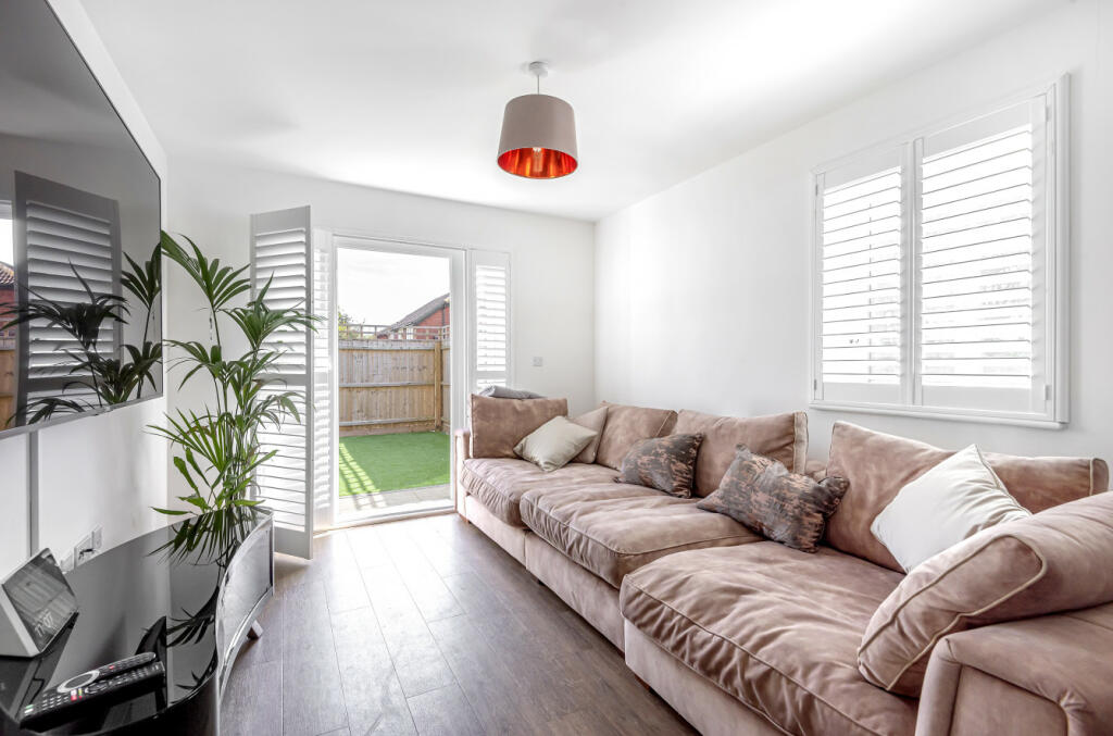 Additional property image - Ash Tree Close, Farnborough, Orpington, Kent, BR6