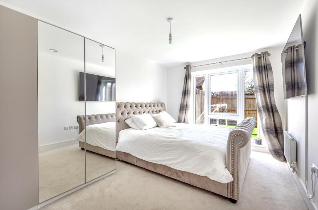 Additional property image - Ash Tree Close, Farnborough, Orpington, Kent, BR6