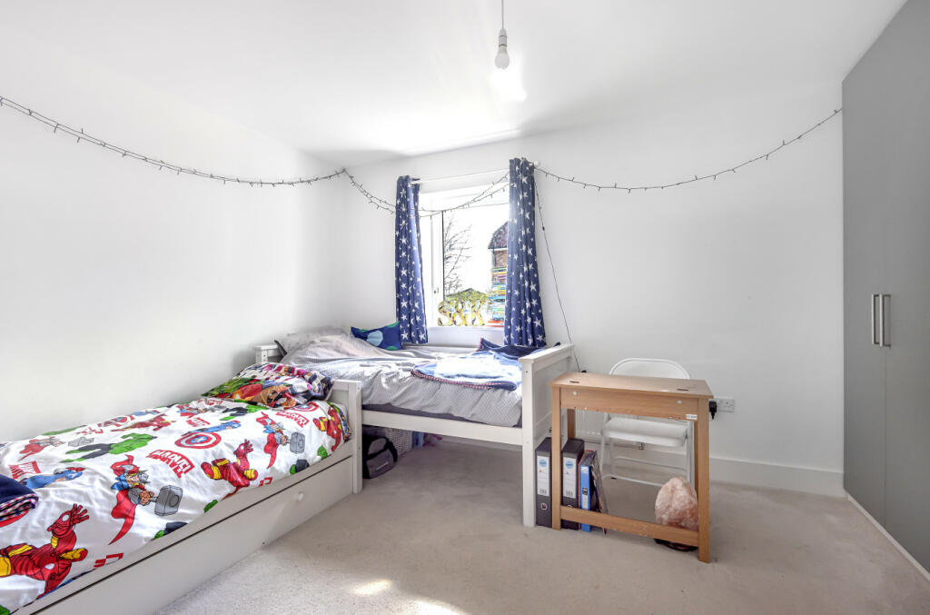 Additional property image - Ash Tree Close, Farnborough, Orpington, Kent, BR6