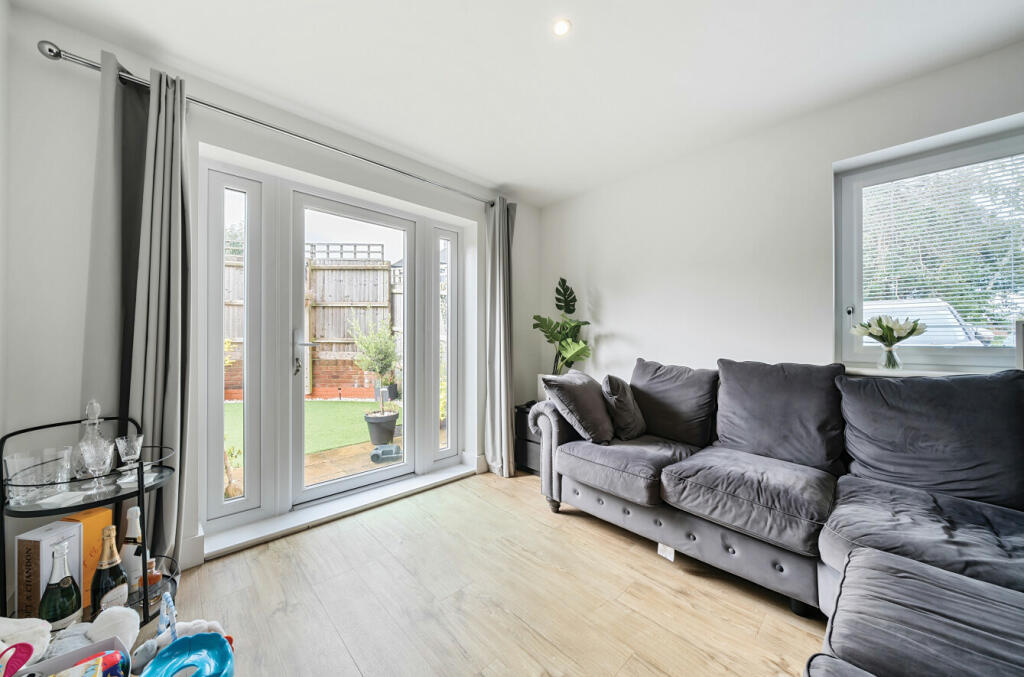 Additional property image - Cottonwood Close, Farnborough, Orpington, Kent, BR6