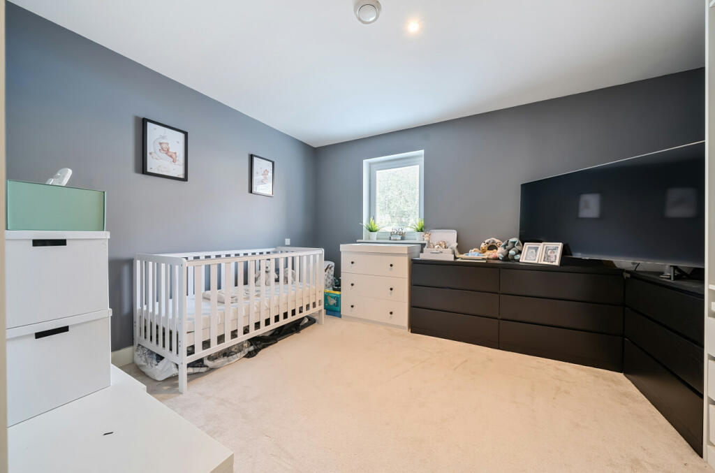 Additional property image - Cottonwood Close, Farnborough, Orpington, Kent, BR6