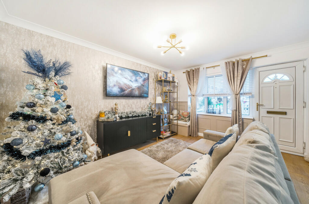 Additional property image - Brickfield Farm Gardens, Farnborough, Orpington, Kent, BR6