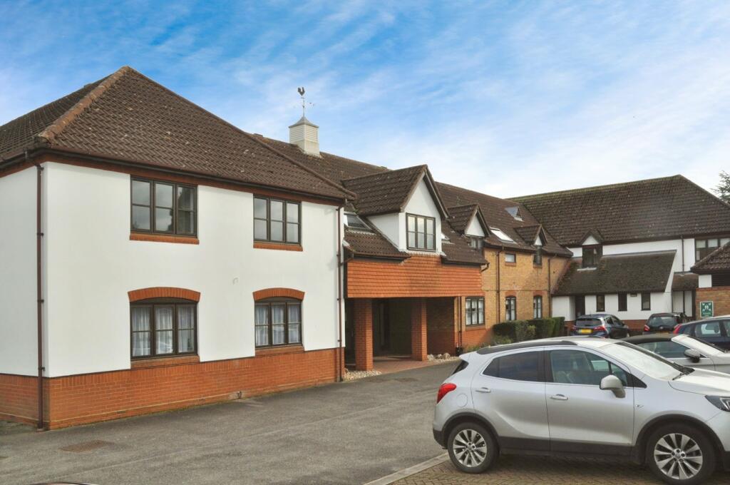 Main image of property: Baddow Road, Chelmsford, CM2