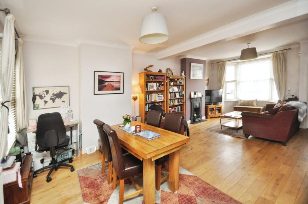 Additional property image - Baddow Road, Chelmsford, CM2