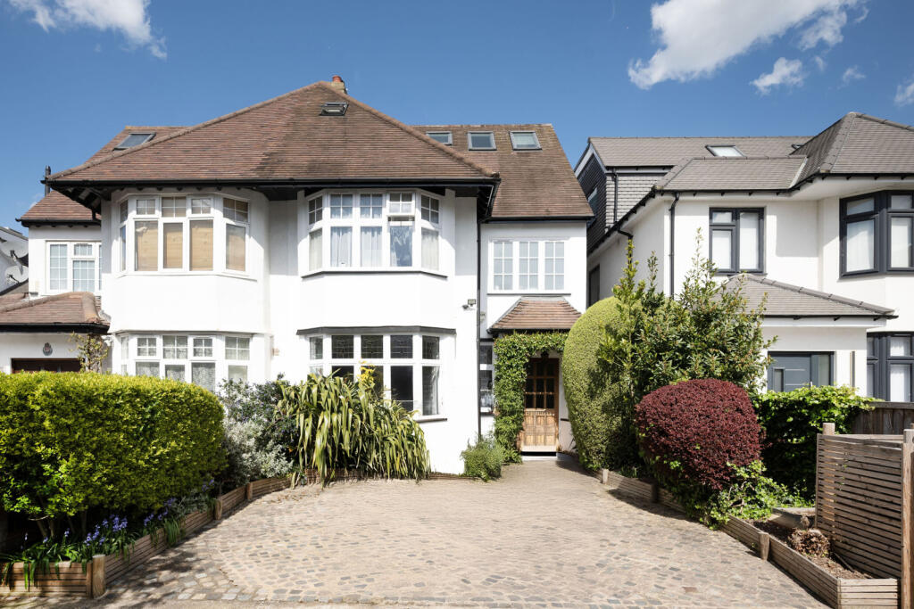 Main image of property: Monkville Avenue, London, NW11