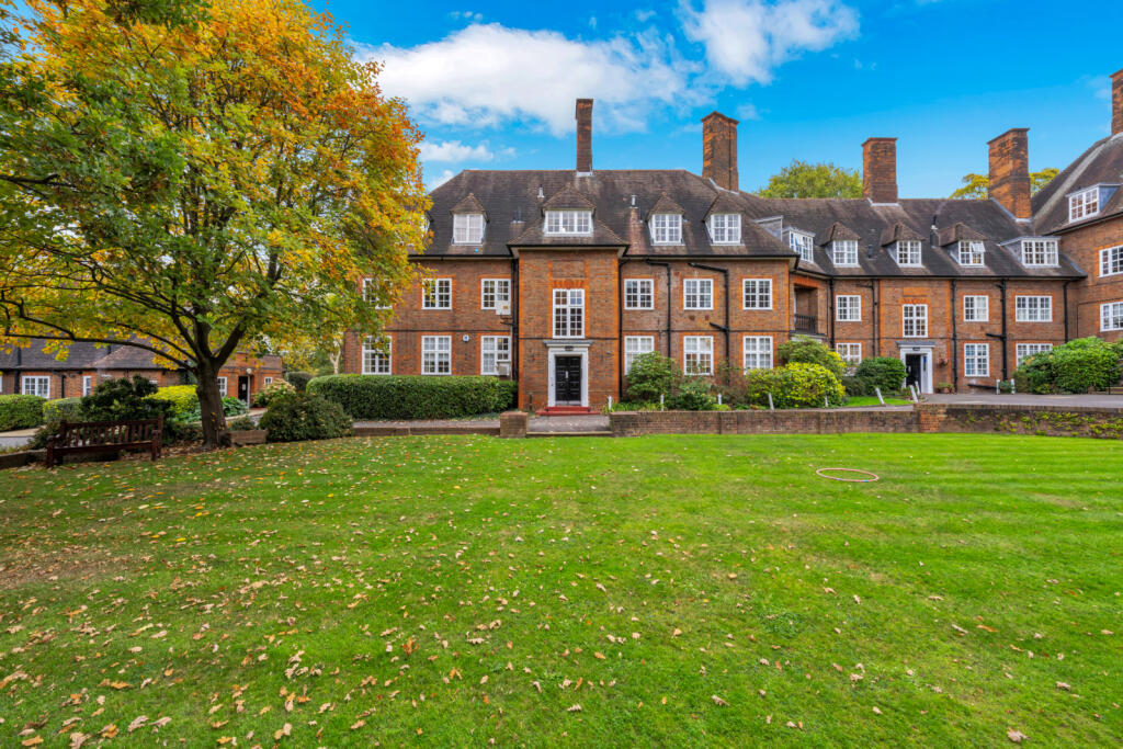 Main image of property: Heathcroft, Hampstead Way, London, NW11