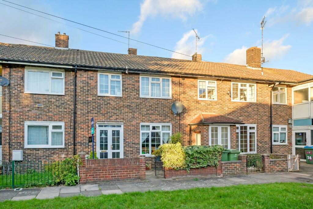 3 bedroom terraced house for sale in Panfield Road, Abbey Wood, SE2