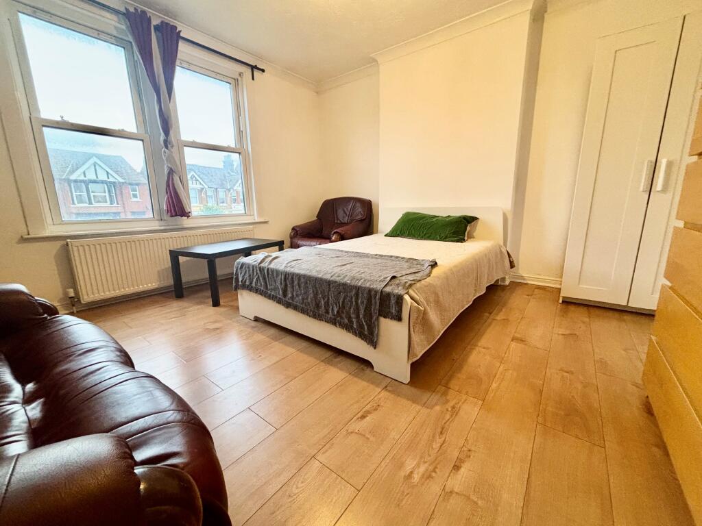 Main image of property: London Road, Sittingbourne