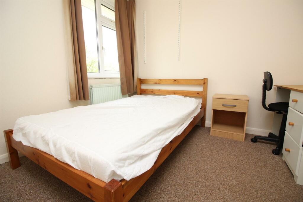 Additional property image - Kemsing Gardens, Canterbury