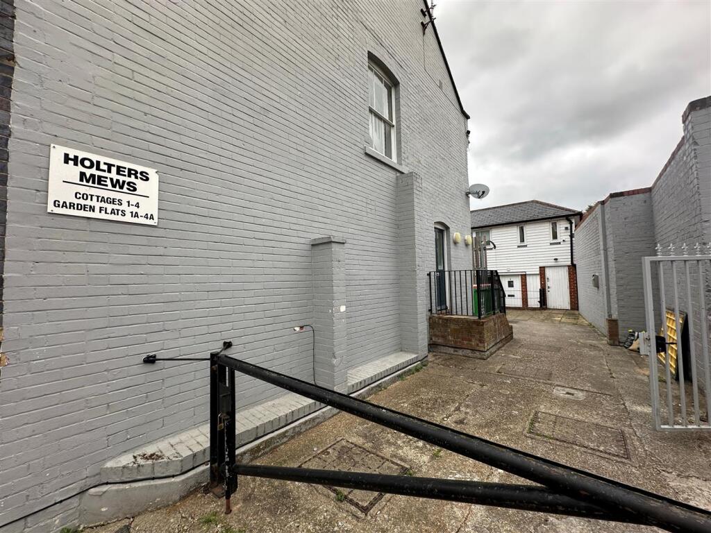 Main image of property: Ivy Lane, Canterbury