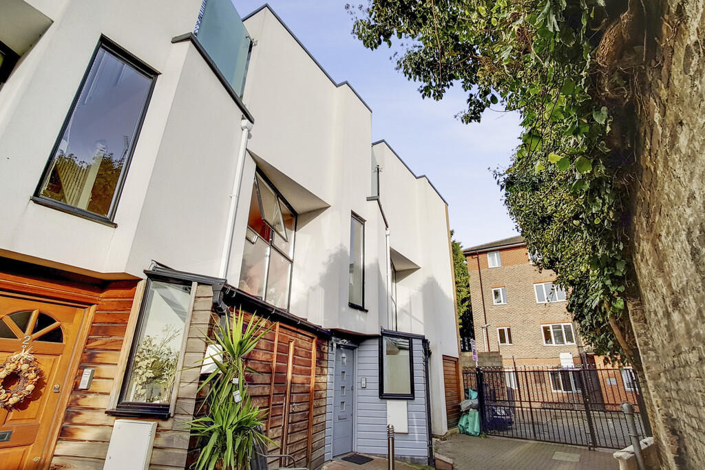Main image of property: Brickfield Close, Brentfield Road, Hackney
