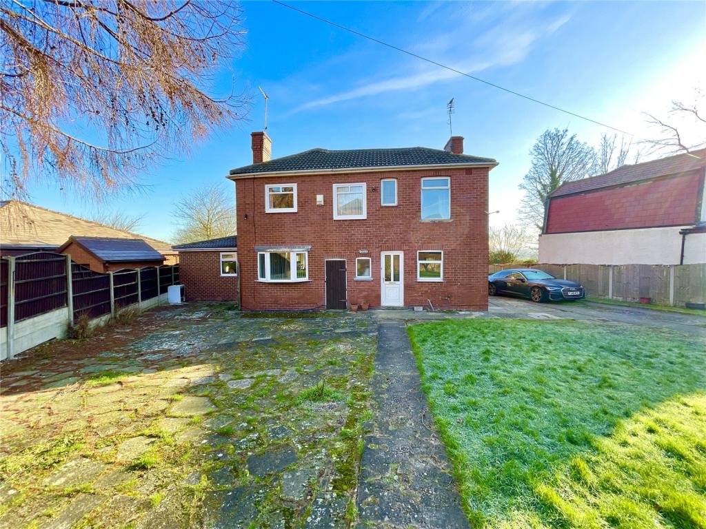 4 bedroom detached house for sale in Montague Street, Cudworth, S72