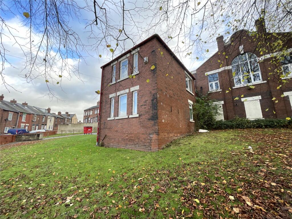2 bedroom semidetached house for sale in St. Johns Road, Cudworth