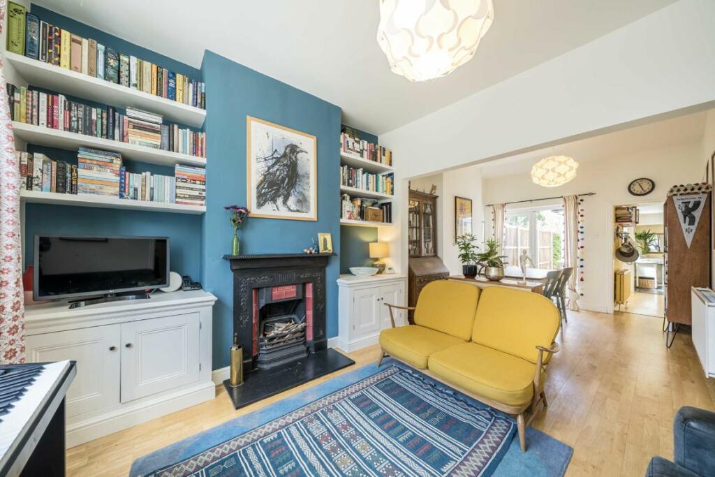 3 bedroom terraced house for sale in Kirkwood Road, Peckham, SE15