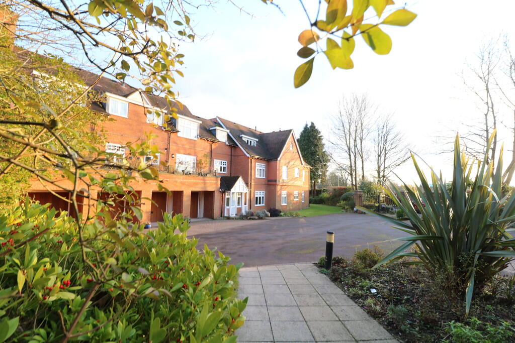 Additional property image - Hampton Court, Hampton Lane