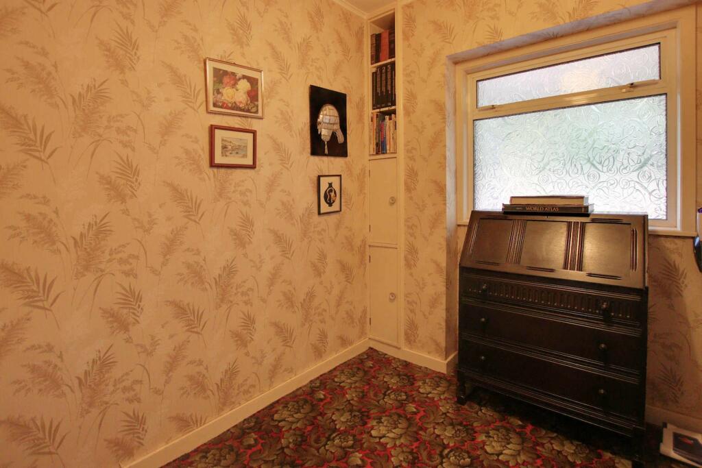Additional property image - Hawes Lane, West Wickham, BR4