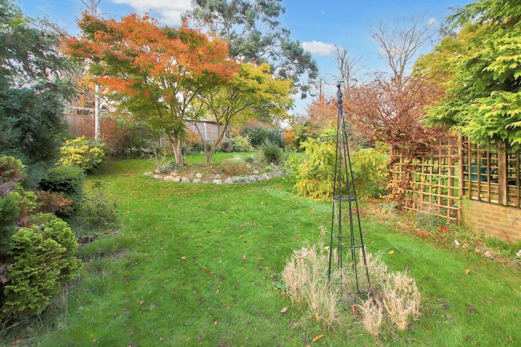 Additional property image - Hawes Lane, West Wickham, BR4