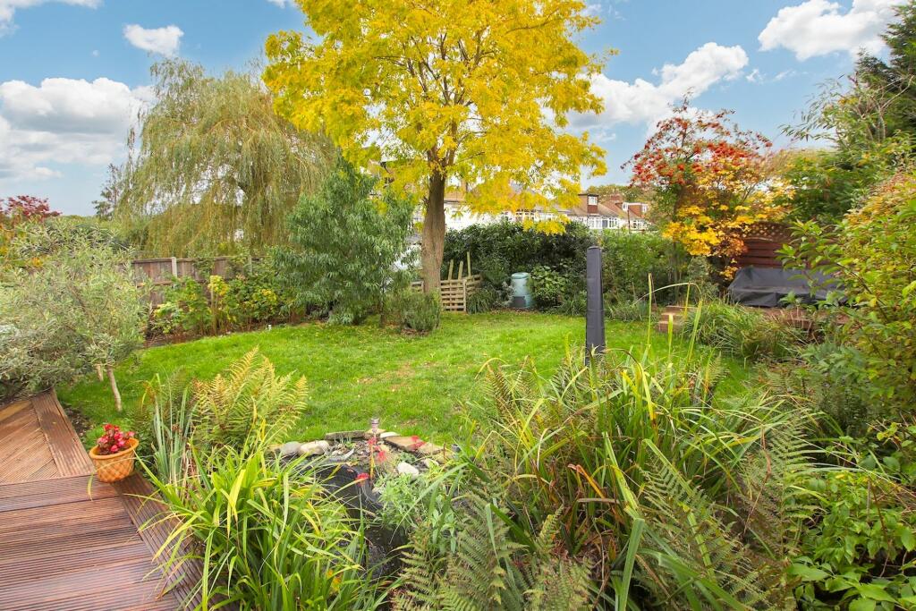 Additional property image - Greenway Gardens, Shirley
