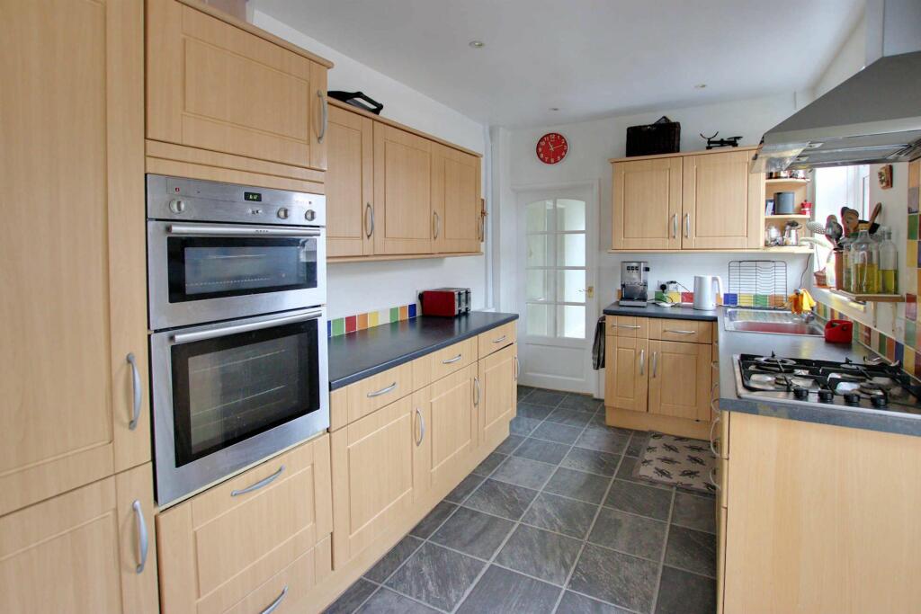 Additional property image - Greenway Gardens, Shirley
