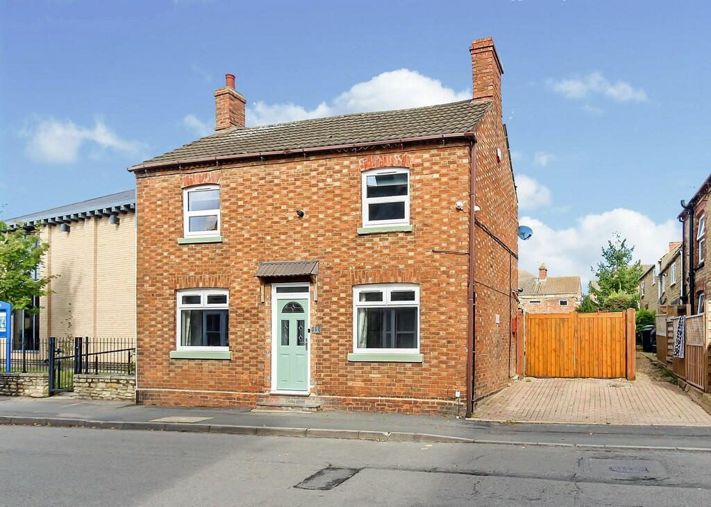 3 bedroom cottage for sale in Hinwick Road, Wollaston, NN29
