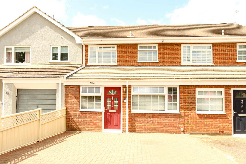 3 bedroom terraced house for sale in Brickhill Road, Wellingborough, NN8