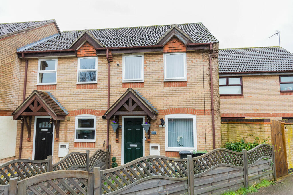 2 bedroom terraced house for sale in Ebbw Vale Road, Irthlingborough, NN9