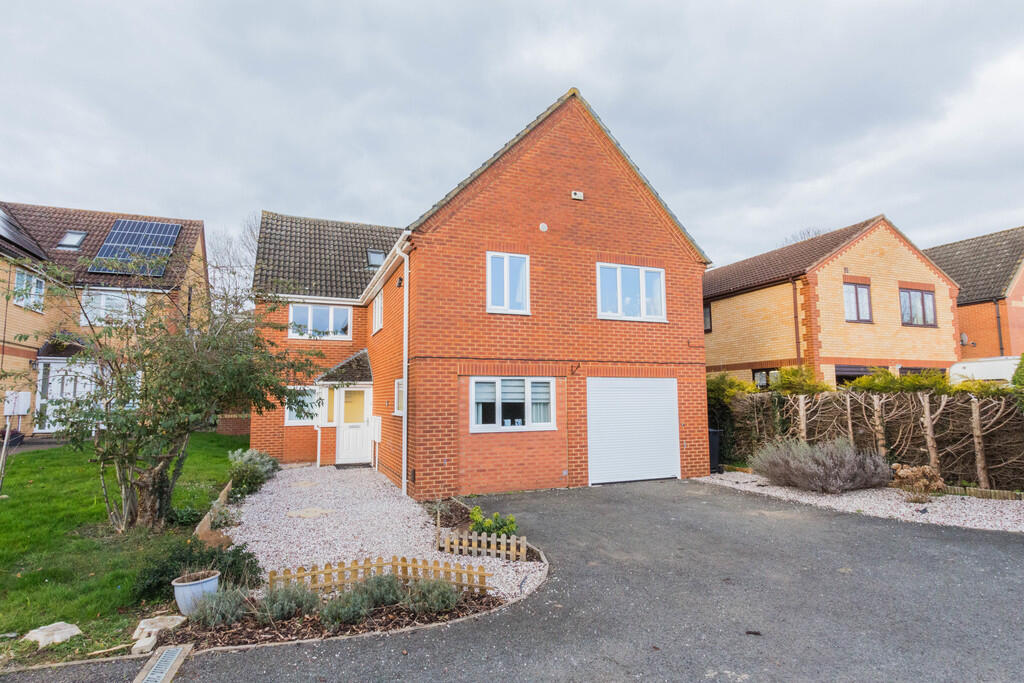 Main image of property: Drayton Place, Irthlingborough