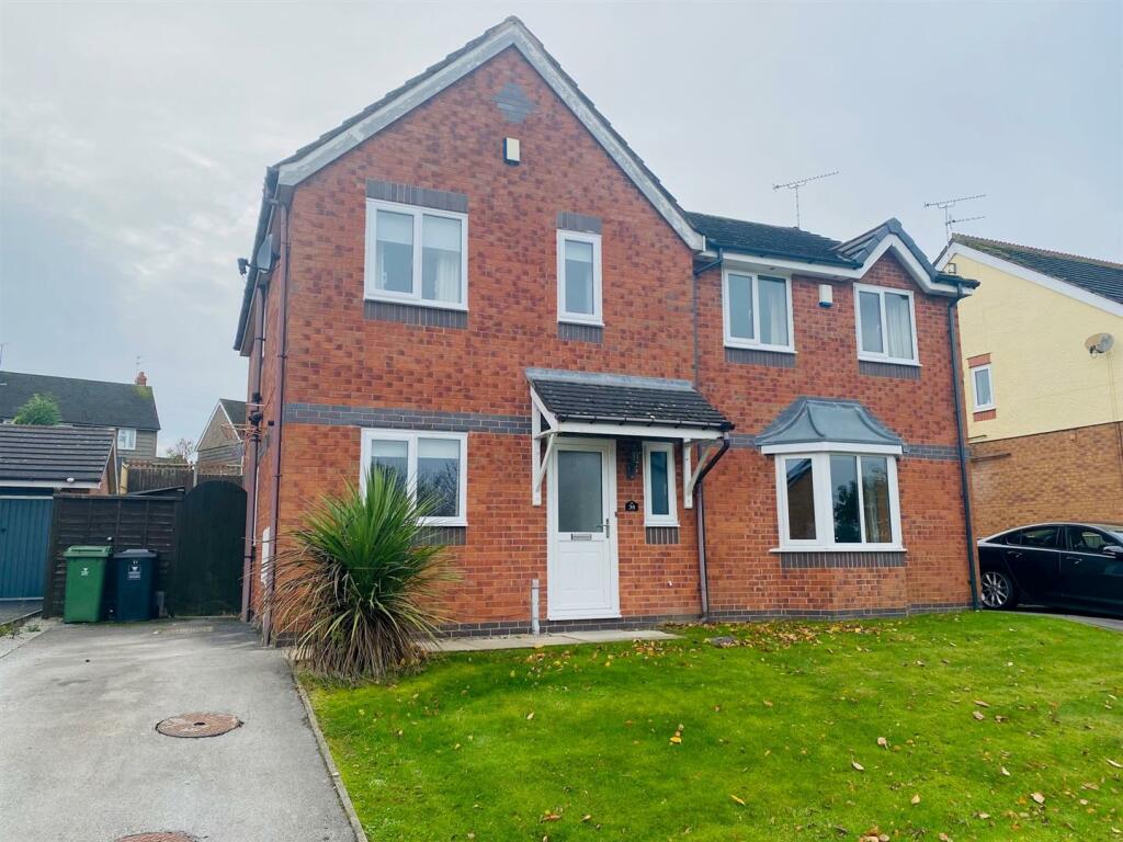 3 bedroom semidetached house for sale in Blackbrook Drive, Ruabon