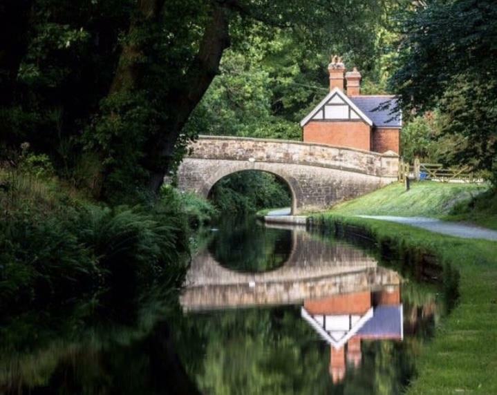 3 bedroom detached house for sale in Llangollen Road, Llangollen, LL20