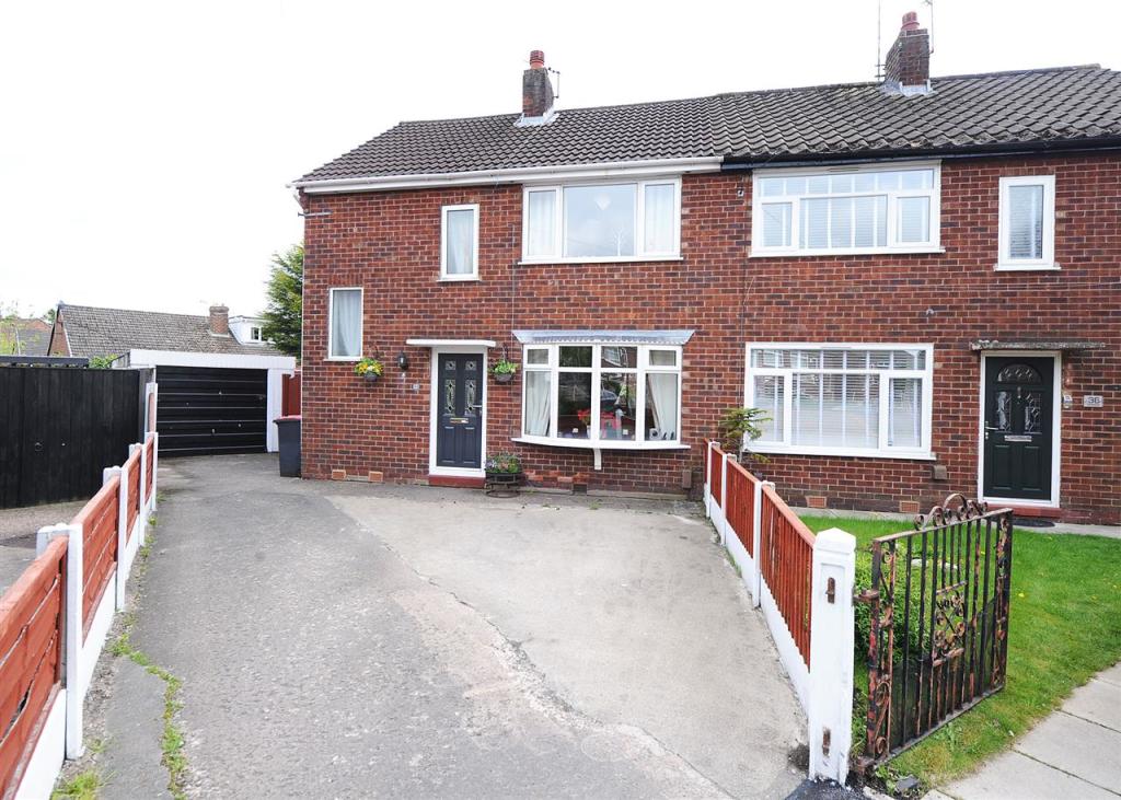 3 bedroom semidetached house for sale in 38 Queensway, Irlam M44 6ND, M44