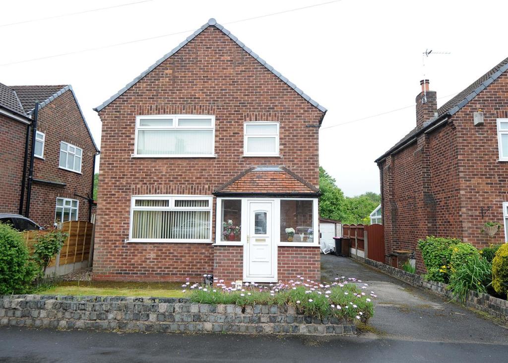 3 bedroom detached house for sale in 5 Queensway, Irlam M44 6ND, M44