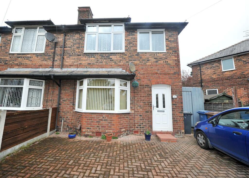 Main image of property: 114 Lords Street, Cadishead M44 5YB