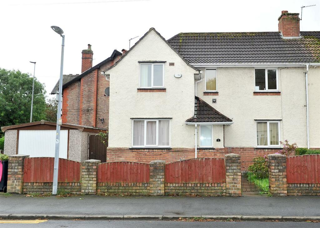 3 bedroom semidetached house for sale in 1 Leader Williams Road, Irlam