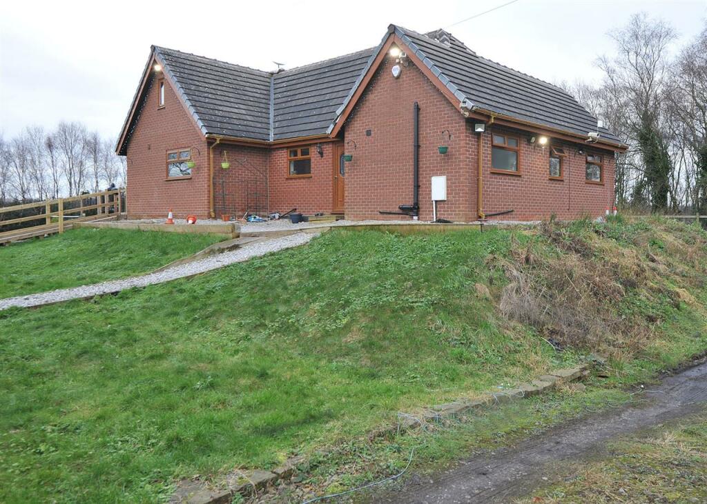 4 bedroom detached house for sale in Elmholme, Astley Moss, Astley M29