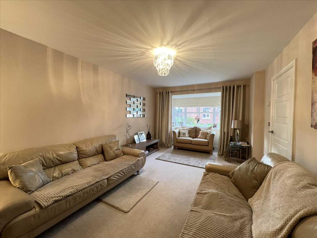 Additional property image - 17 Brown Leaves Grove, Copster Green, Blackburn, BB1 9AL