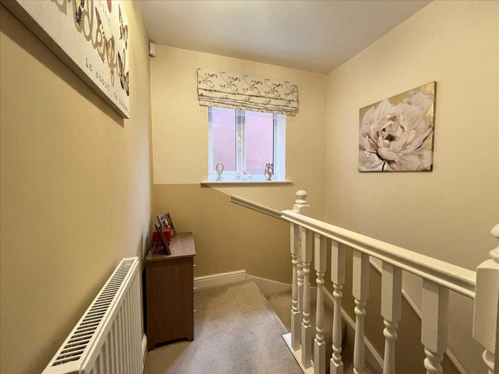 Additional property image - 17 Brown Leaves Grove, Copster Green, Blackburn, BB1 9AL